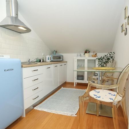 Z&A Studio Apartment With Parking Bozava Luaran gambar