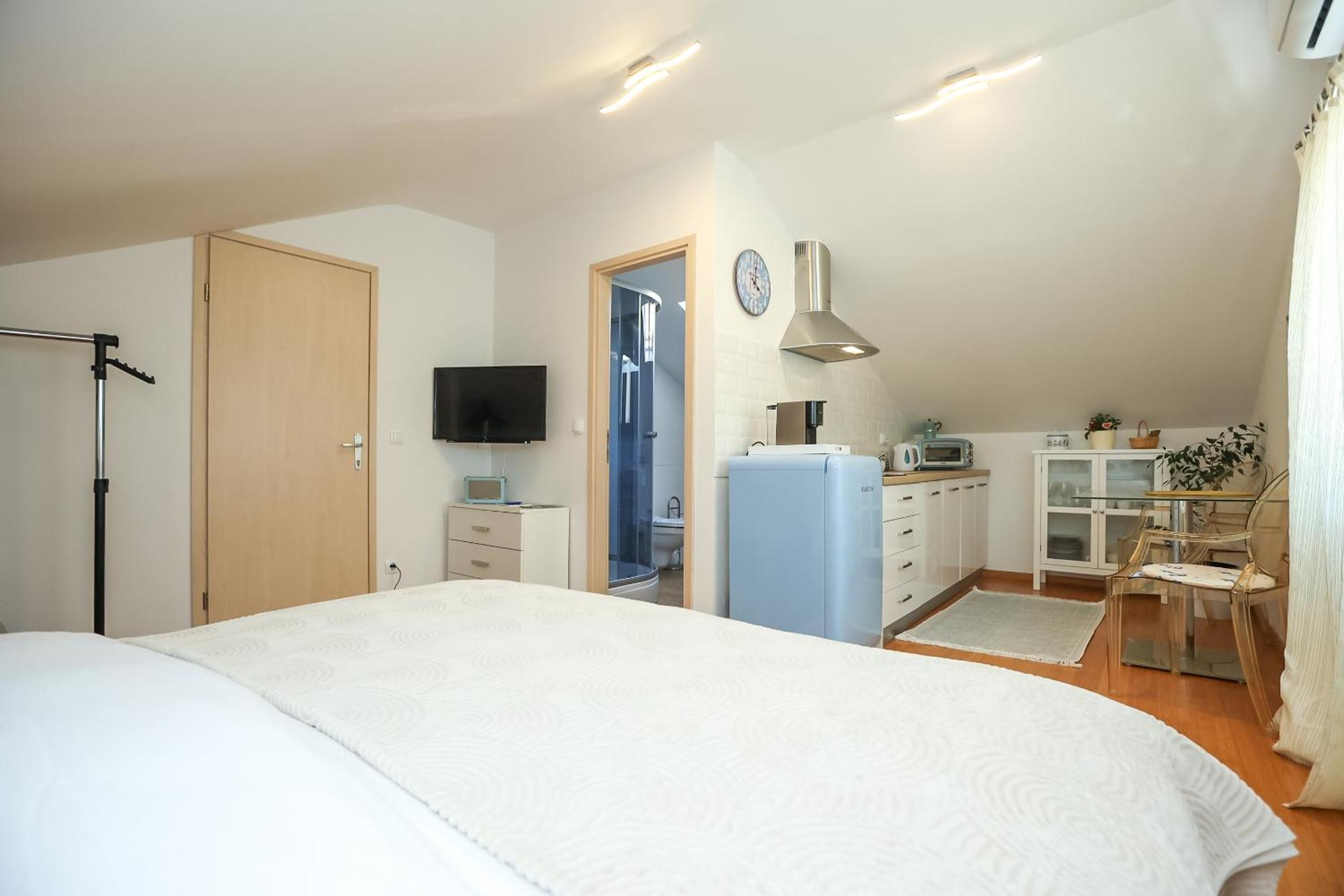 Z&A Studio Apartment With Parking Bozava Luaran gambar